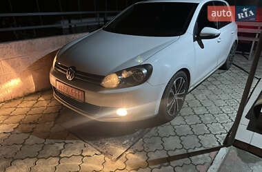 Хэтчбек Volkswagen Golf 2009 в 