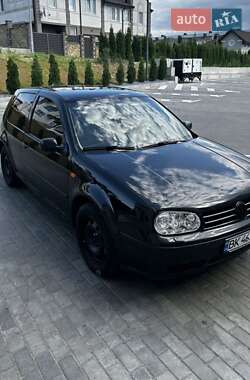 Хетчбек Volkswagen Golf 1998 в Здолбуніві