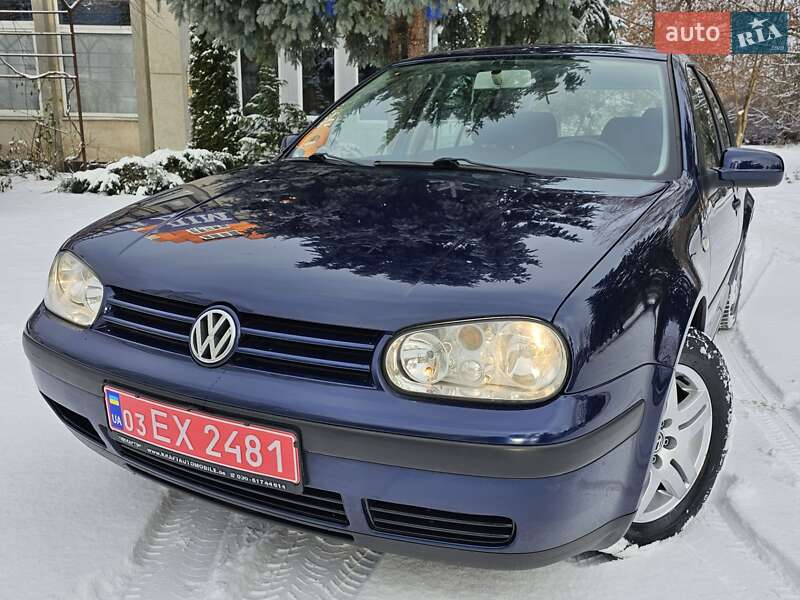 Хетчбек Volkswagen Golf 2002 в Тернополі