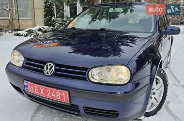 Хетчбек Volkswagen Golf 2002 в Тернополі