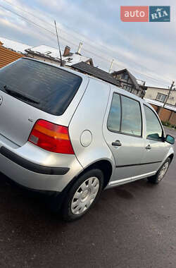 Хетчбек Volkswagen Golf 2002 в Борисполі