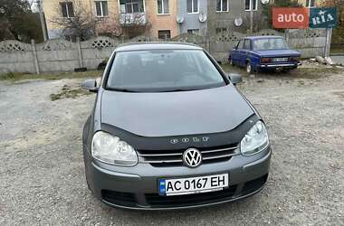 Хетчбек Volkswagen Golf 2006 в Рівному