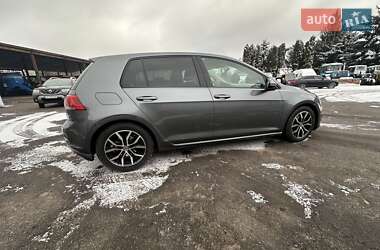 Хетчбек Volkswagen Golf 2014 в Умані