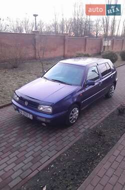 Хэтчбек Volkswagen Golf 1995 в Киеве