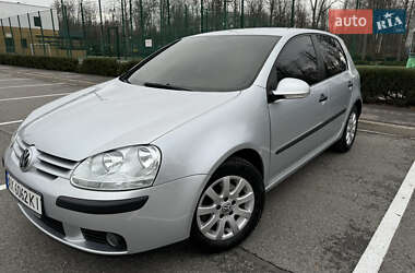 Хетчбек Volkswagen Golf 2005 в Харкові