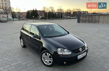 Хэтчбек Volkswagen Golf 2006 в Черкассах