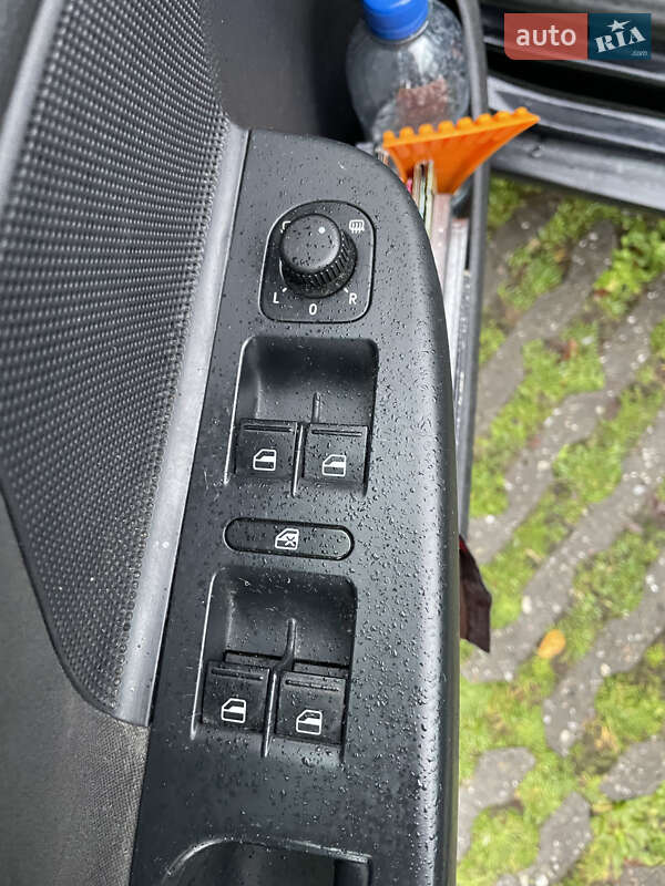 Універсал Volkswagen Golf 2011 в Києві