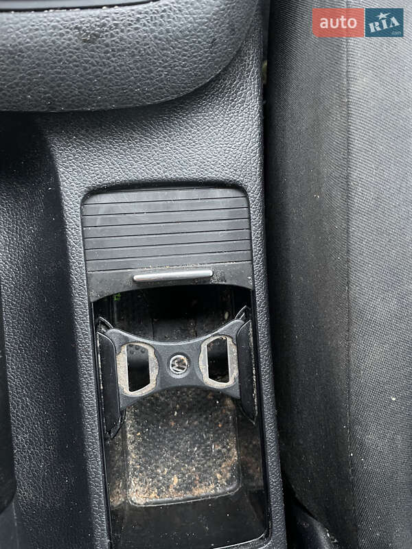 Універсал Volkswagen Golf 2011 в Києві