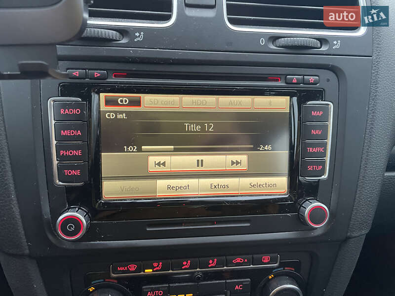 Універсал Volkswagen Golf 2011 в Києві