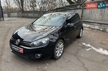 Хэтчбек Volkswagen Golf 2012 в Киеве