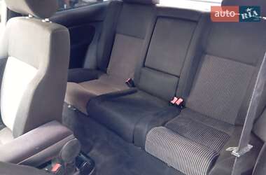 Хэтчбек Volkswagen Golf 2001 в 