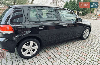 Хэтчбек Volkswagen Golf 2010 в Ивано-Франковске