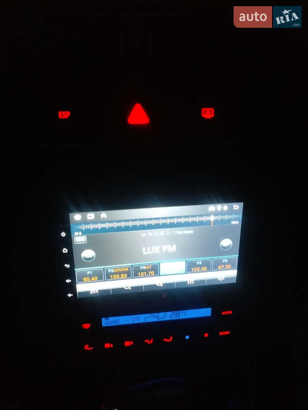 Хетчбек Volkswagen Golf 2002 в Львові