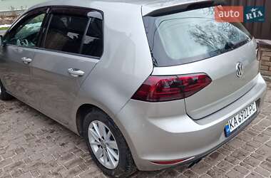 Хэтчбек Volkswagen Golf 2017 в 