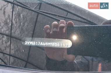 Хэтчбек Volkswagen Golf 2017 в 