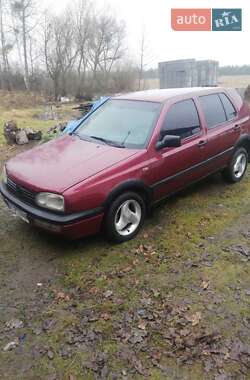 Хетчбек Volkswagen Golf 1997 в Кореці