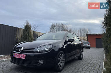 Хэтчбек Volkswagen Golf 2010 в Коростене