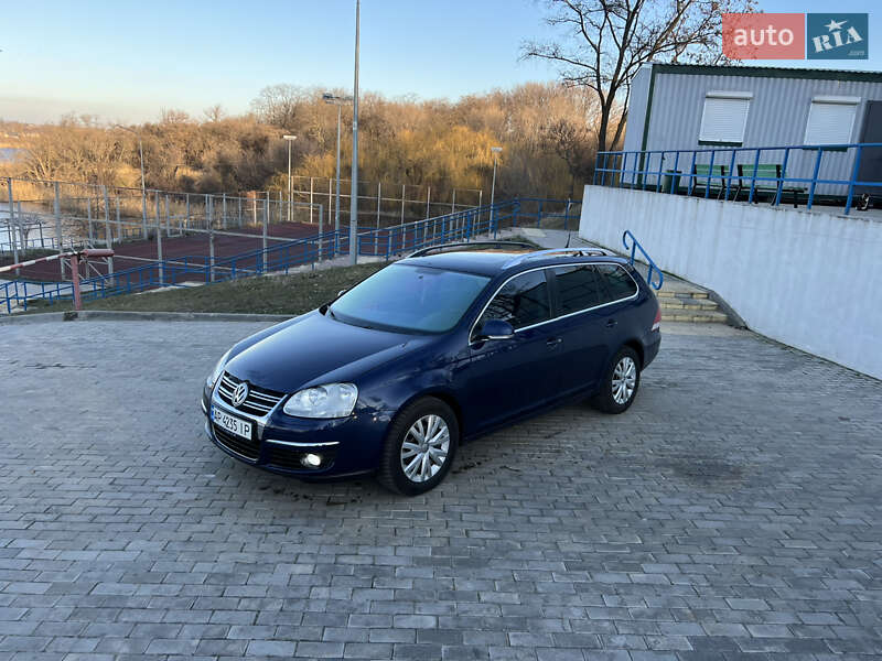 Универсал Volkswagen Golf 2009 в Запорожье