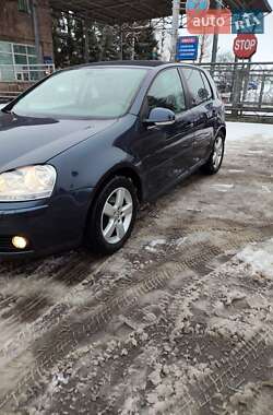 Хетчбек Volkswagen Golf 2009 в Луцьку