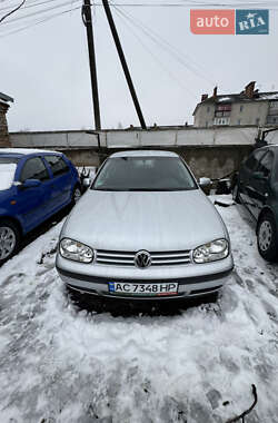 Хетчбек Volkswagen Golf 2002 в Ковелі