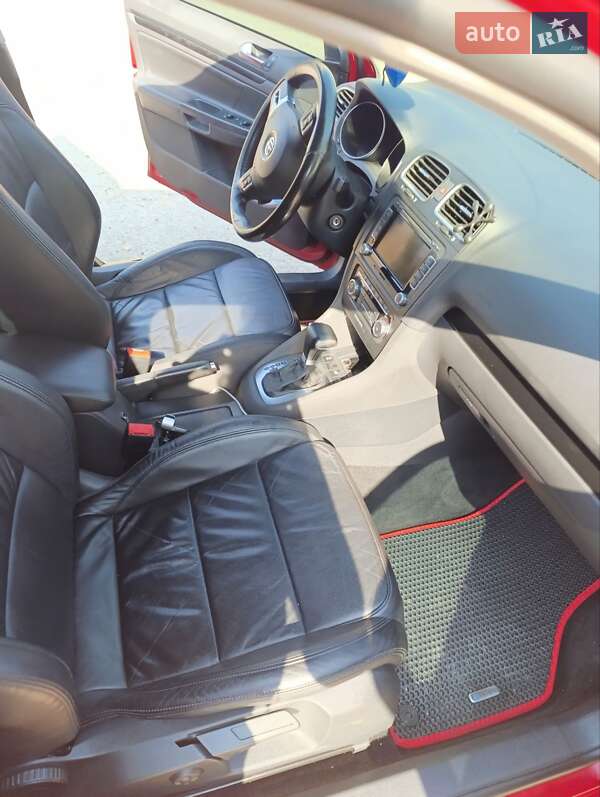 Универсал Volkswagen Golf 2010 в Оброшином