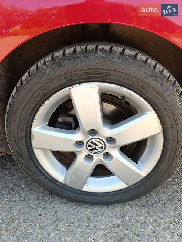Универсал Volkswagen Golf 2010 в Оброшином