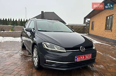 Универсал Volkswagen Golf 2019 в Луцке