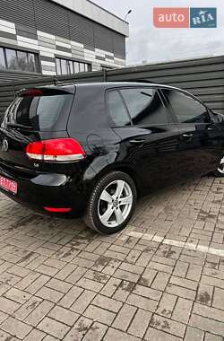 Хэтчбек Volkswagen Golf 2010 в Черкассах