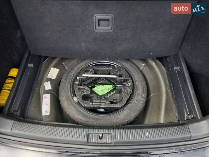 Универсал Volkswagen Golf 2009 в Виннице