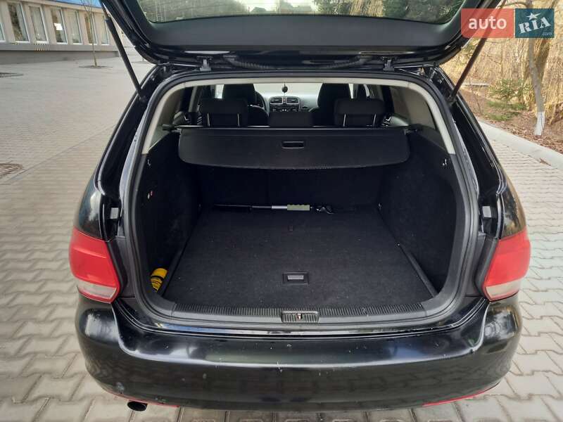 Универсал Volkswagen Golf 2009 в Виннице
