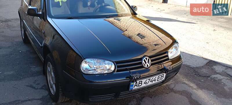 Хэтчбек Volkswagen Golf 2000 в Киеве