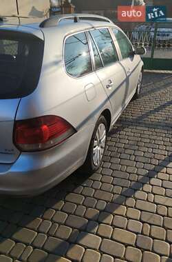 Универсал Volkswagen Golf 2013 в 