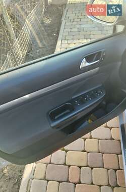 Универсал Volkswagen Golf 2013 в 