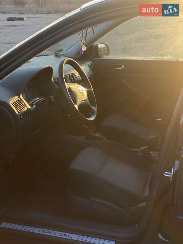 Хэтчбек Volkswagen Golf 2002 в Ивано-Франковске фото 20 Хэтчбек Volkswagen Golf 2002 в Ивано-Франковске