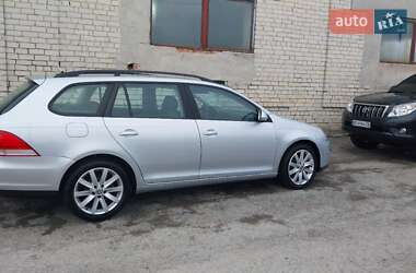 Универсал Volkswagen Golf 2008 в Бучаче