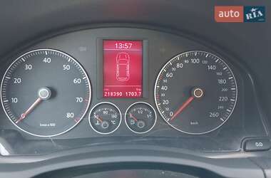 Хэтчбек Volkswagen Golf 2006 в Ходорове