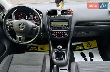 Хетчбек Volkswagen Golf 2009 в Мукачевому