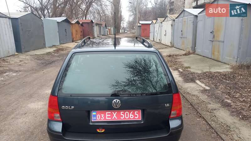Універсал Volkswagen Golf 2002 в Харкові