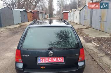 Універсал Volkswagen Golf 2002 в Харкові