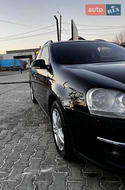 Универсал Volkswagen Golf 2009 в Ивано-Франковске