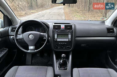 Хетчбек Volkswagen Golf 2007 в Баришівка