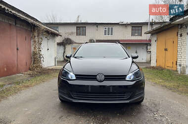 Універсал Volkswagen Golf 2016 в Житомирі