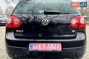 Хэтчбек Volkswagen Golf 2008 в Каменском