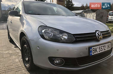 Універсал Volkswagen Golf 2011 в Дубні