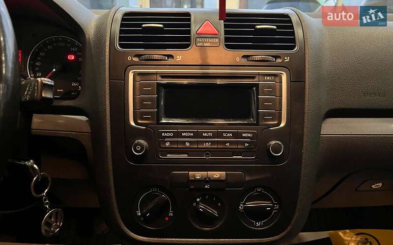 Універсал Volkswagen Golf 2008 в Шептицькому