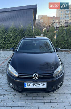 Хетчбек Volkswagen Golf 2010 в Ужгороді