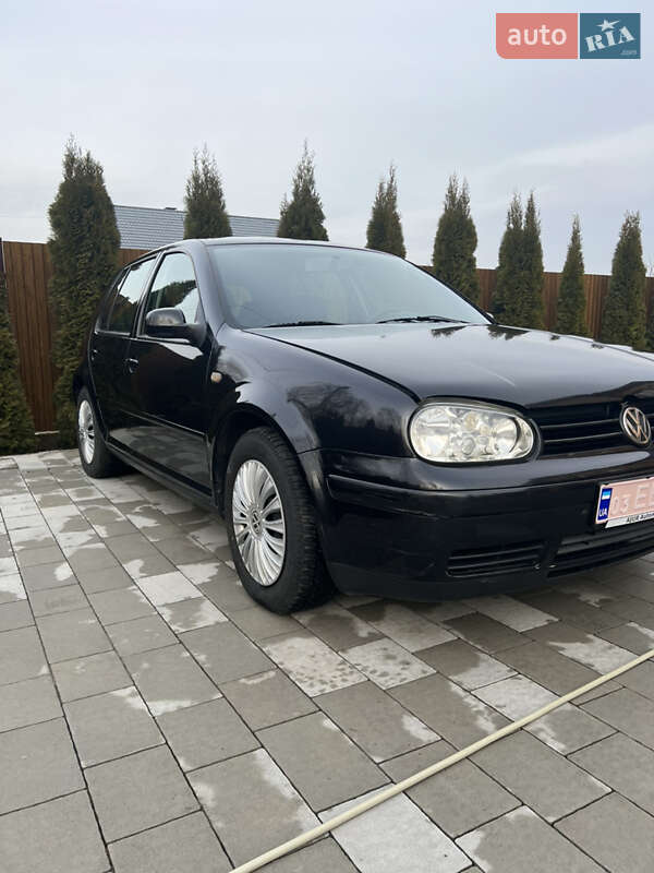 Хэтчбек Volkswagen Golf 1999 в Горохове