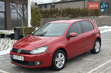 Хетчбек Volkswagen Golf 2010 в Ужгороді