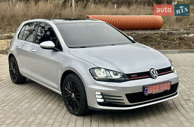 Хэтчбек Volkswagen Golf 2013 в Ровно