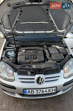 Кабріолет Volkswagen Golf 2004 в Томашполі
